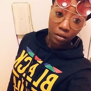 Meet your Posher, Jackie